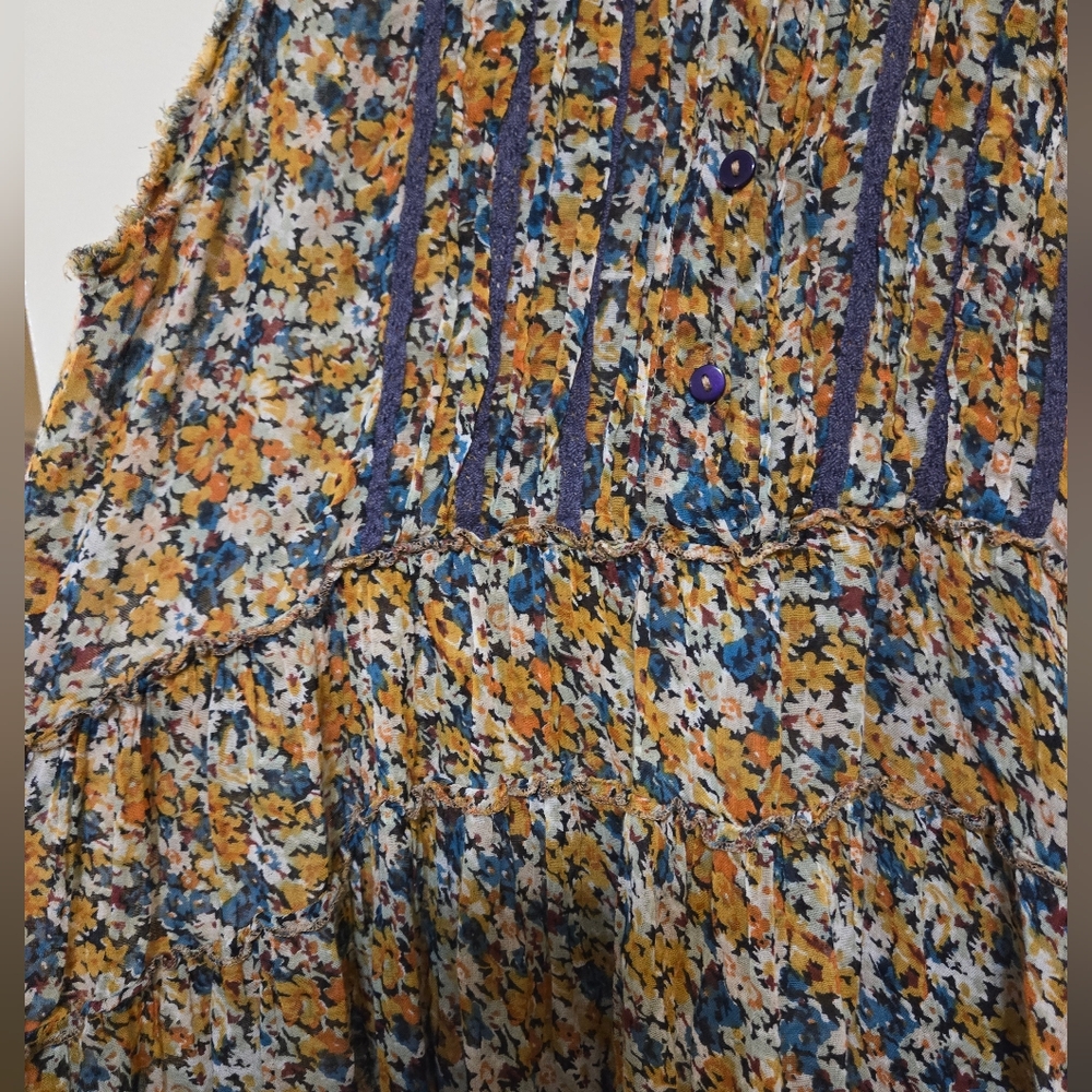Free People After Dark "Garden" floral tunic top w/ buttons in great condition - Picture 6 of 11